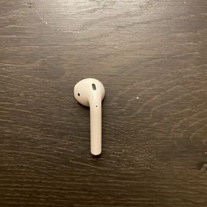 left 2nd gen airpod